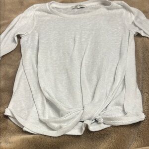 White quarter Sleeve Knotted Top💥